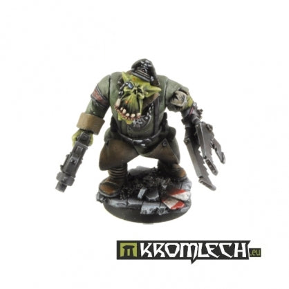 Greatcoat Orc Squad Leader (1) Minatures Kromlech    | Red Claw Gaming